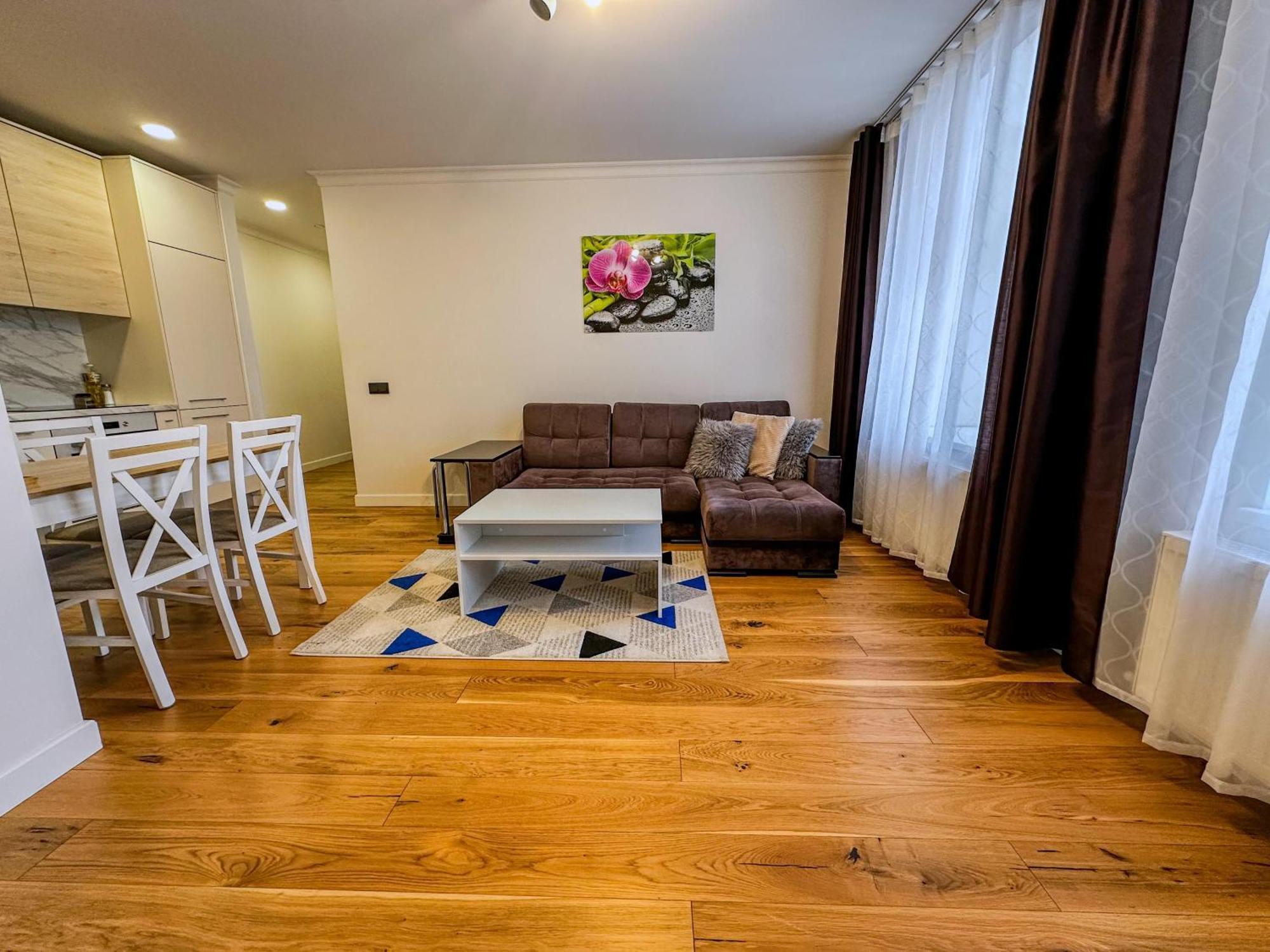 One Bedroom Promenade Apartment รีกา ภายนอก รูปภาพ