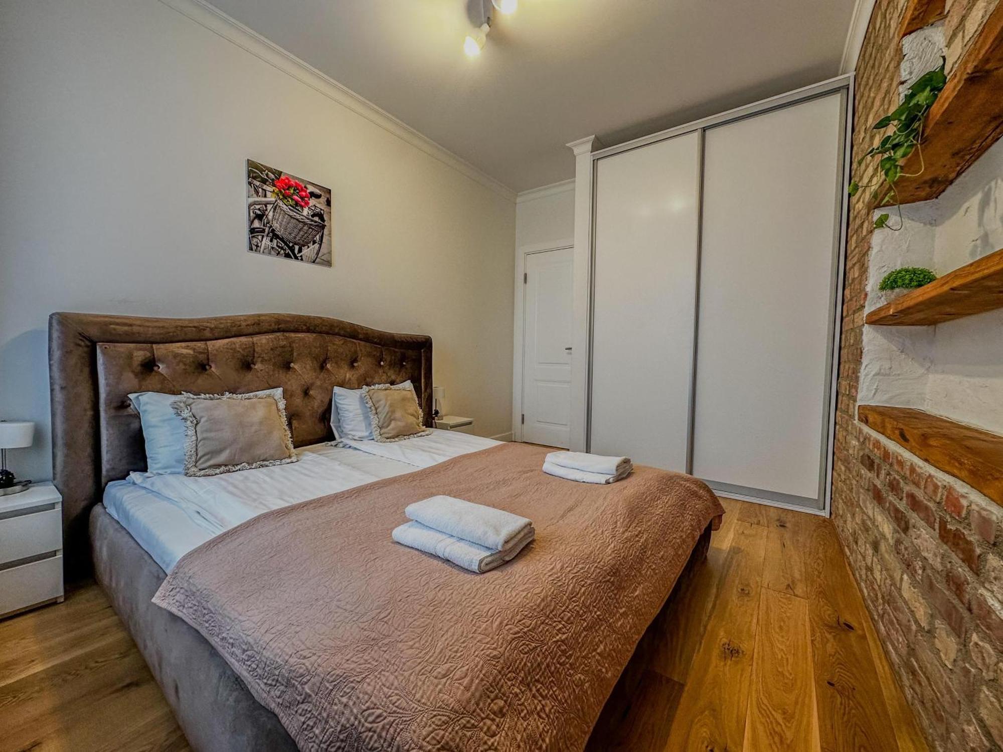 One Bedroom Promenade Apartment รีกา ภายนอก รูปภาพ